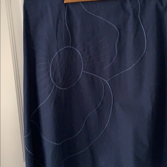 Navy blue embroidered flower skirt. - Picture 2 of 5